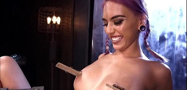  Hot slave gets orgasm on device bondage